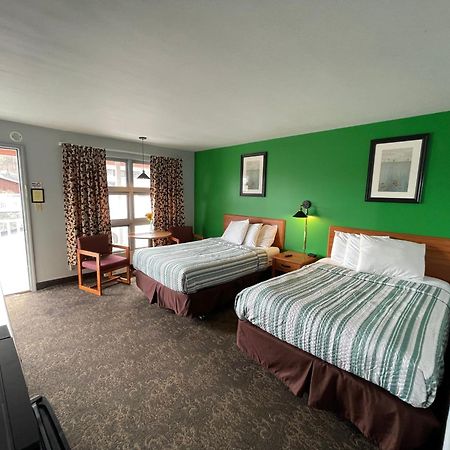 Pinebrook Motel Lake George Exterior photo