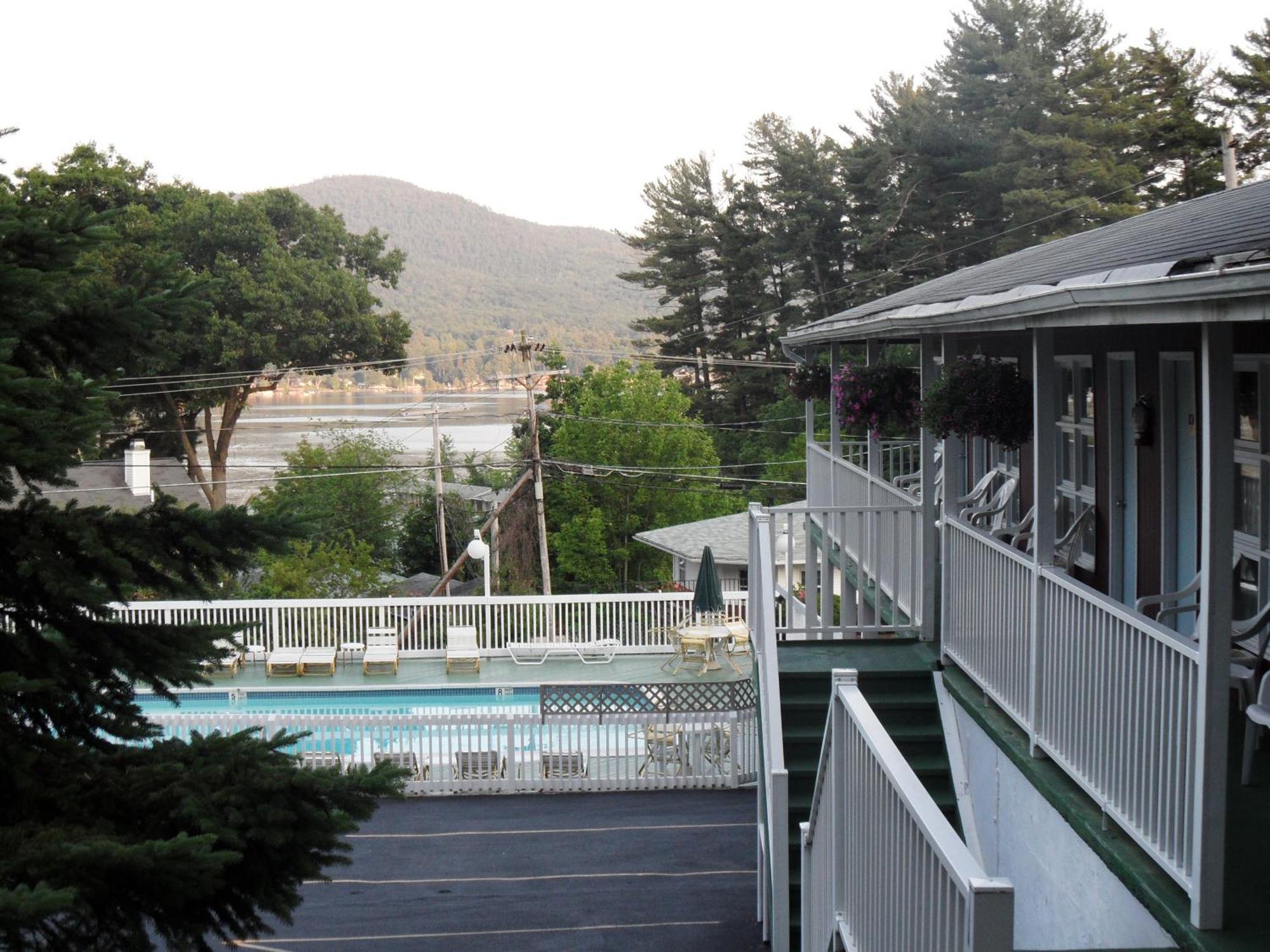 Pinebrook Motel Lake George Exterior photo